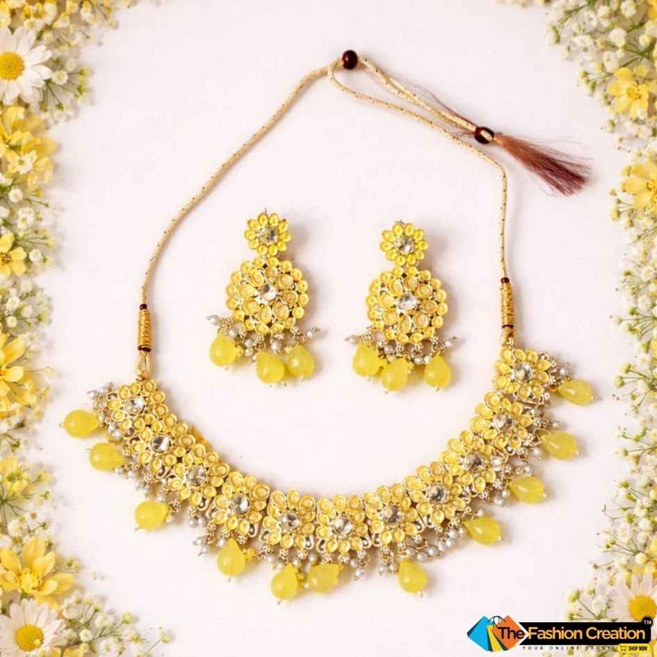 Beautiful Yellow Kundan Stone Jewelry Set For Women