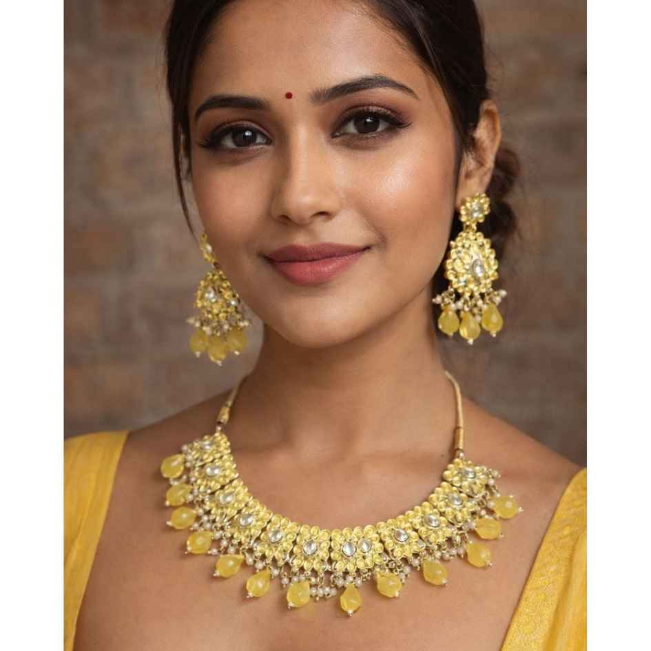 Beautiful Yellow Kundan Stone Jewelry Set For Women